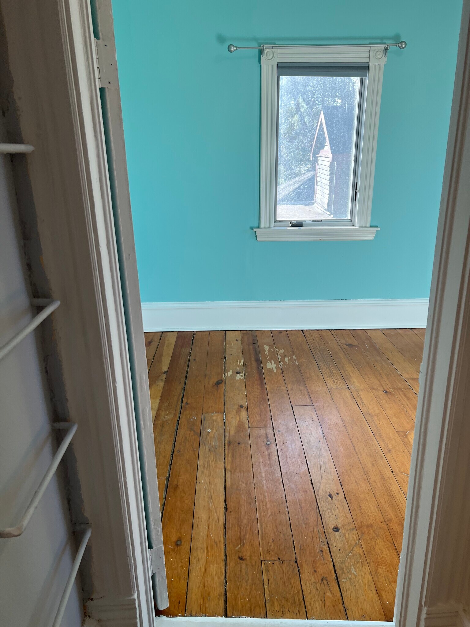 Building Photo - 114 Bedford St SE