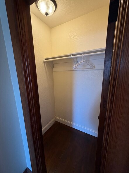 Building Photo - 1910 Lasalle St