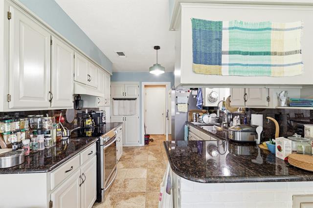 Building Photo - 2829 Harvest Hill Dr