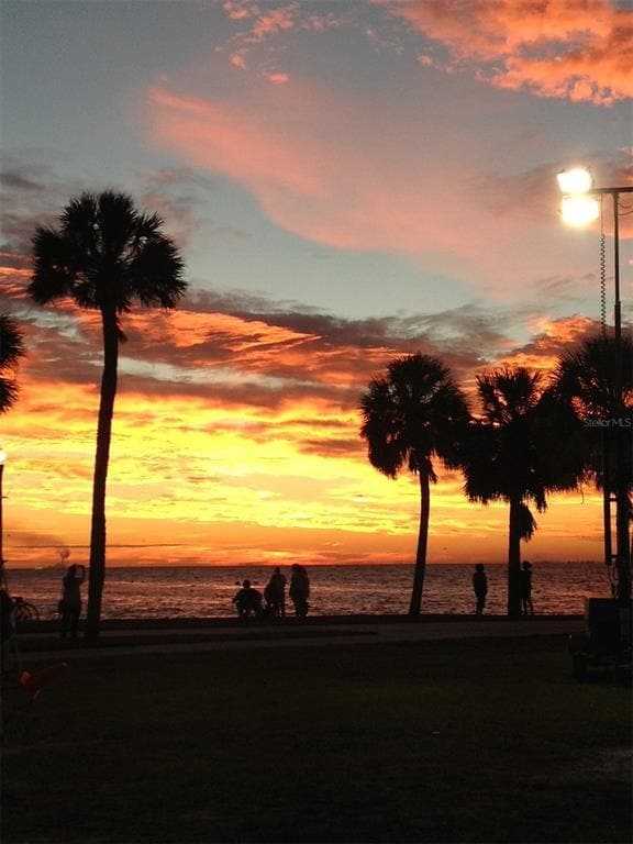 Building Photo - 5635 24th Ave N