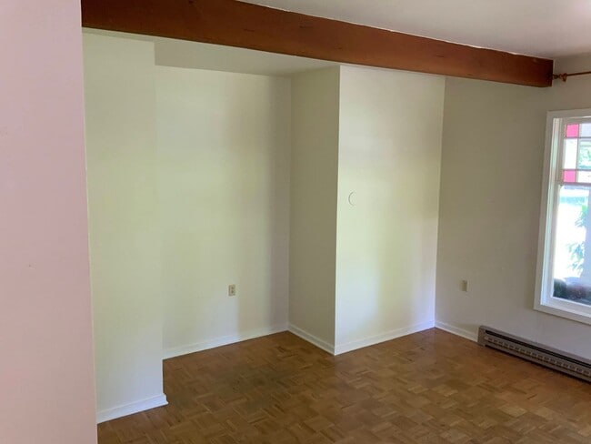 Building Photo - 1 Bedroom in Midtown