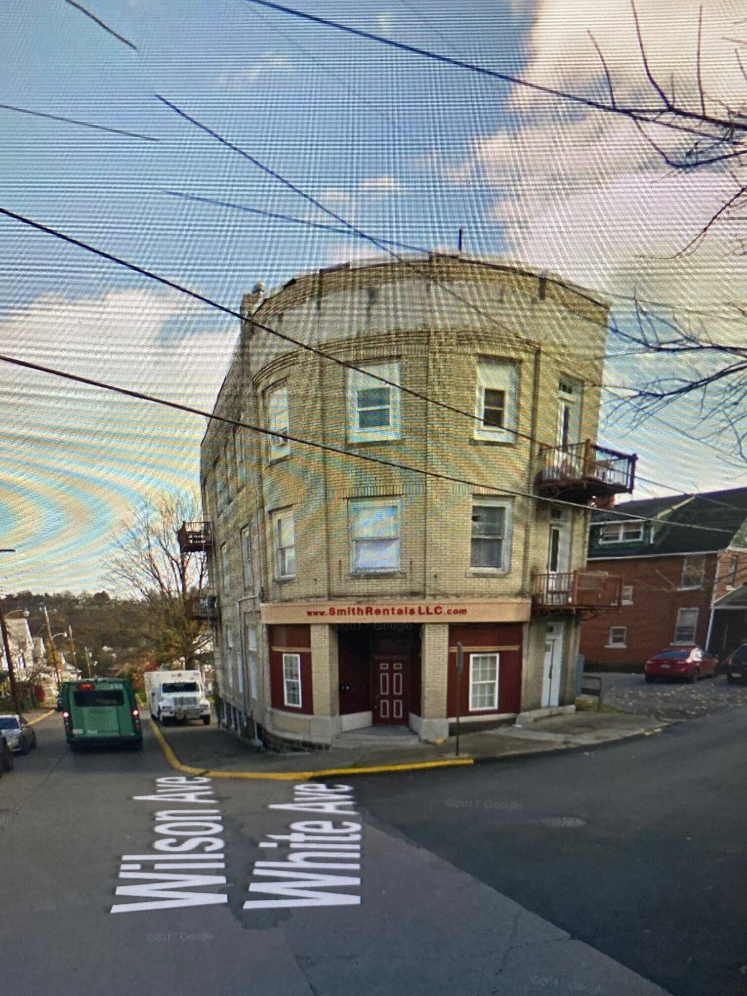 Building Photo - 454 Wilson Ave