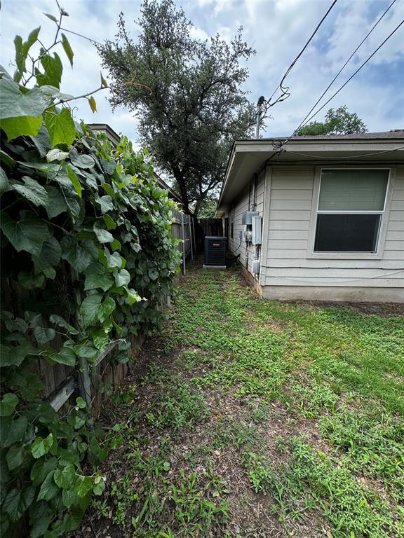 Building Photo - 8613 Talyne Chaise Cir