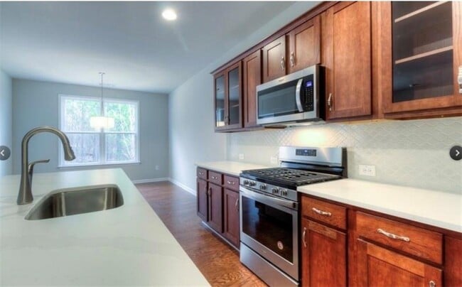 Building Photo - 163 Archie Way