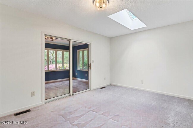 Building Photo - 40 Bogie Dr