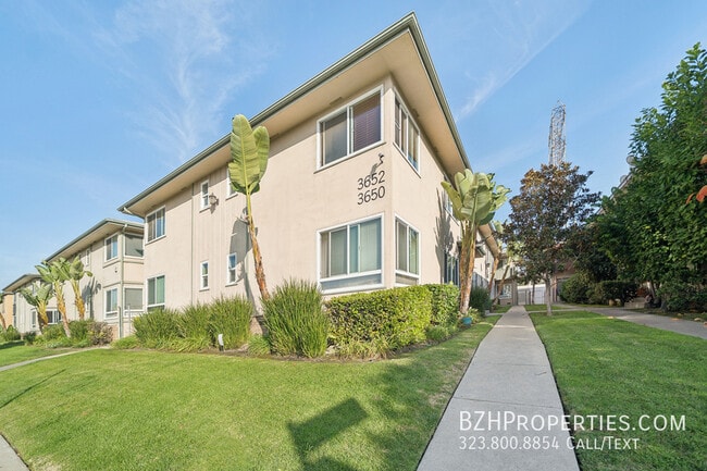 Building Photo - 3652 Carmona Ave