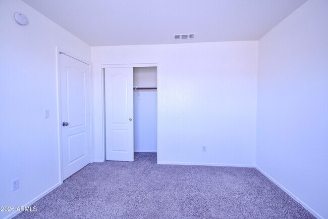 Building Photo - 8807 W Wedgewood Dr