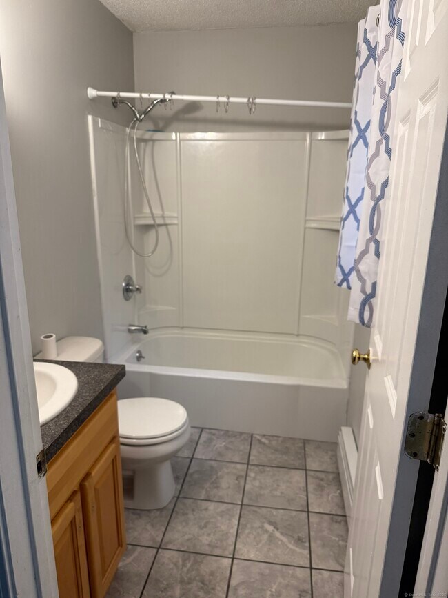 Building Photo - 12-14 Harbison Ave