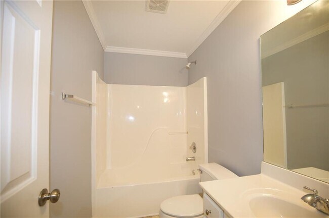 Building Photo - 7897 The Lakes Point