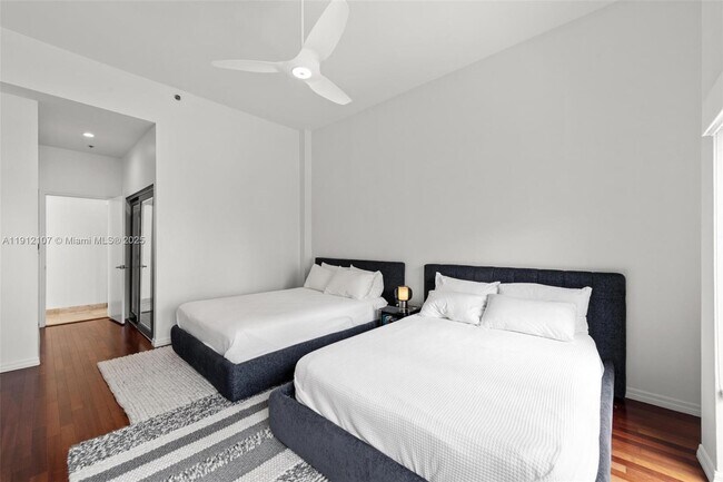 Building Photo - 100 Jefferson Ave