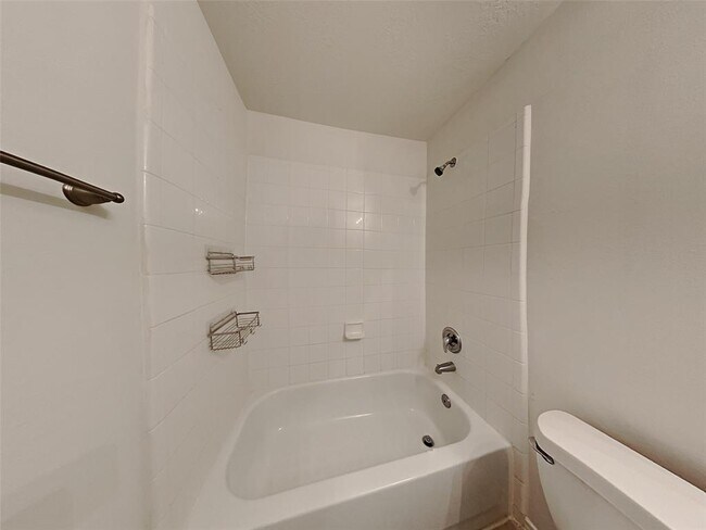 Building Photo - 21530 Daylily Hills Dr