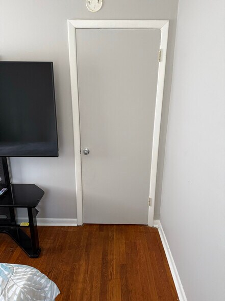 Building Photo - 153 Oakcliff Ct NW