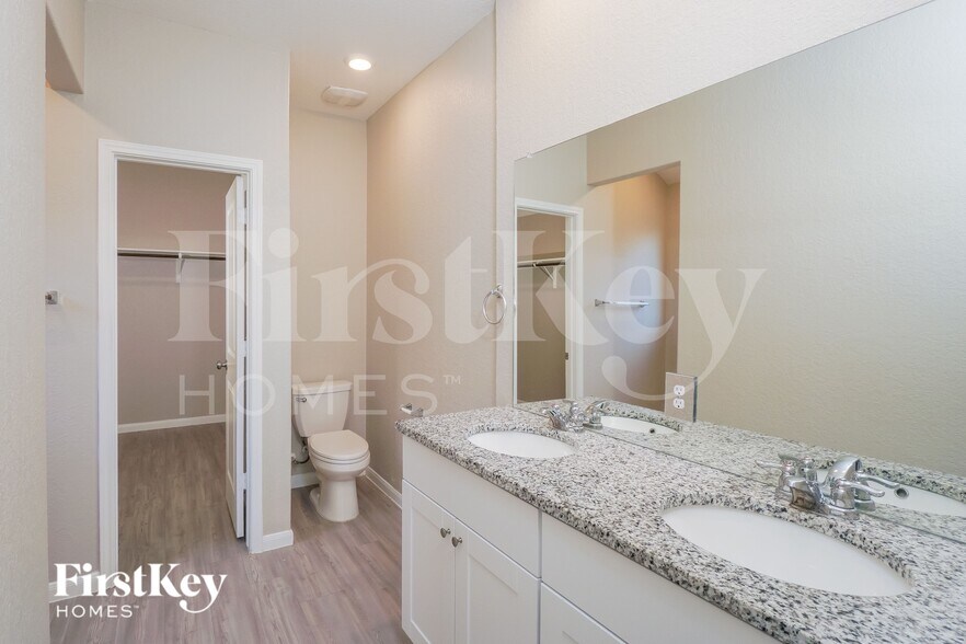 Building Photo - 1252 Treehouse Ln