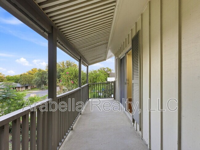 Building Photo - 8607 Norwich Dr