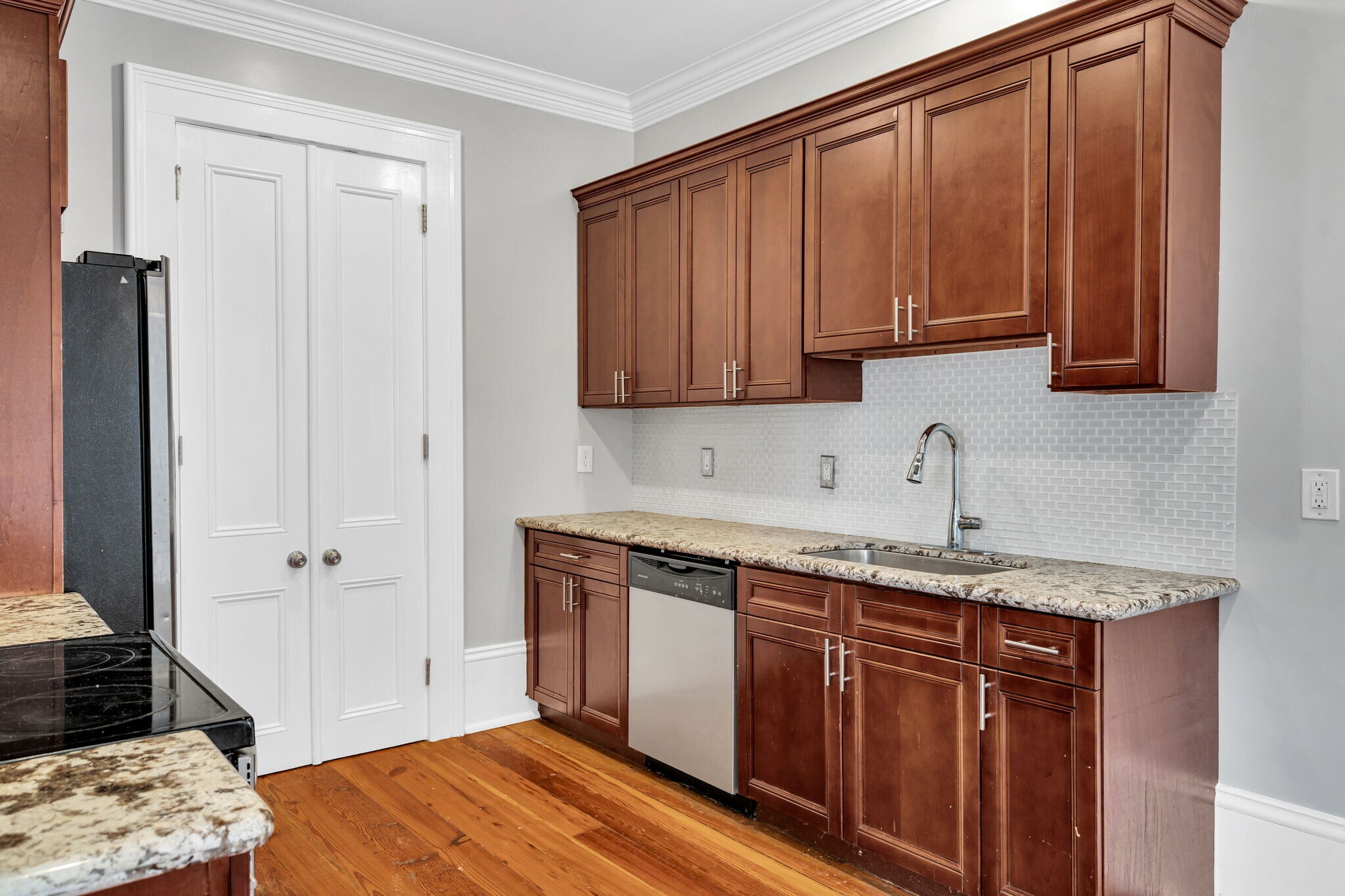 Building Photo - 1836 Baronne St