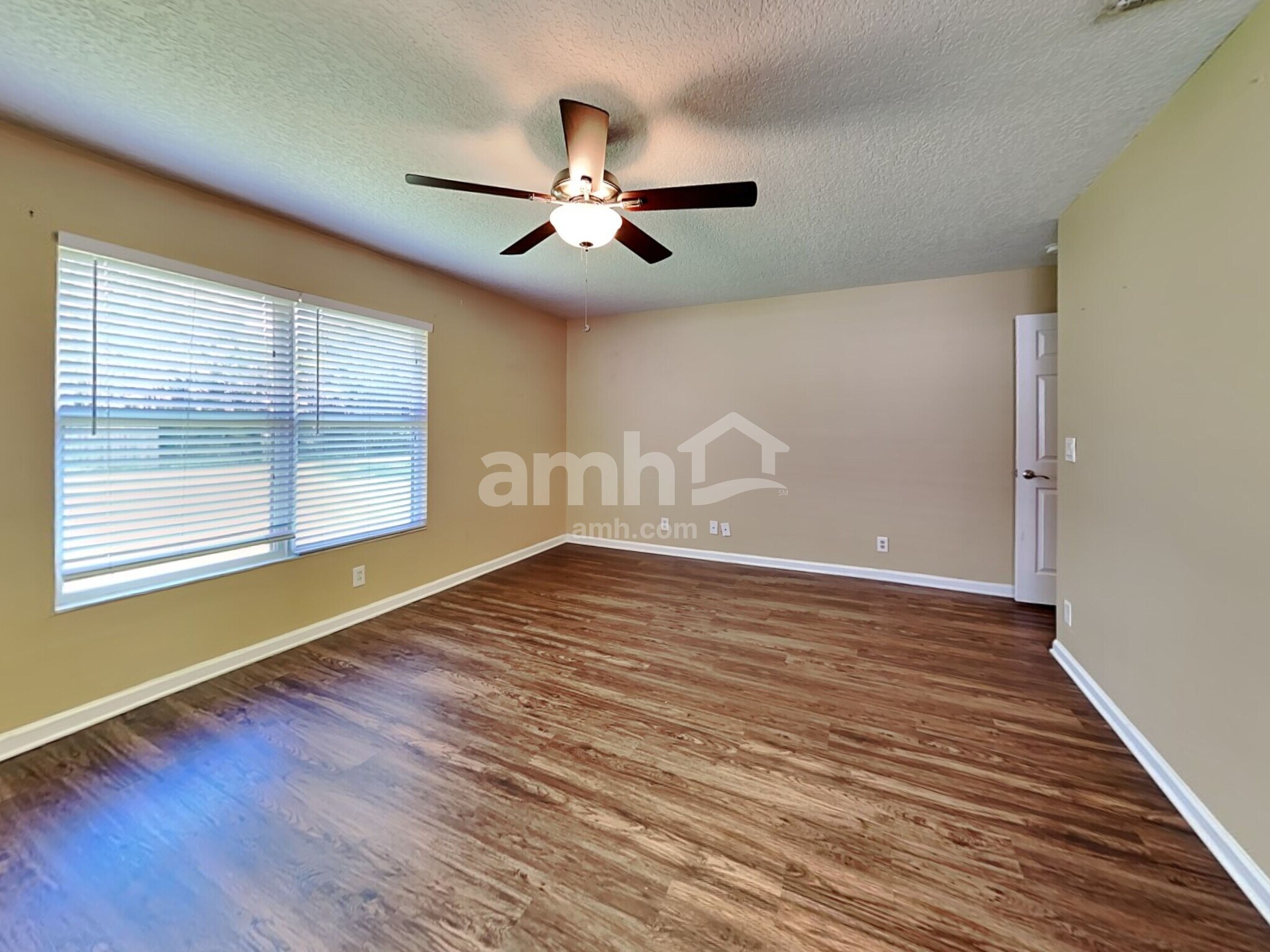 Building Photo - 2245 SW Savage Blvd