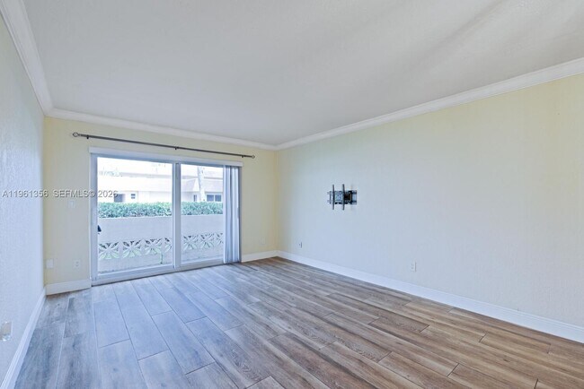 Building Photo - 14500 SW 88th Ave