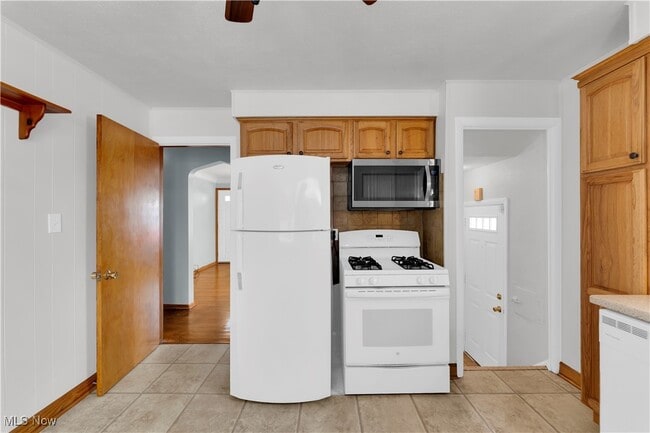 Building Photo - 5617 E 139th St