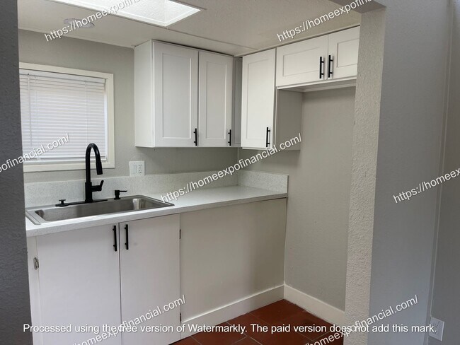 Building Photo - Nice Home For Rent
