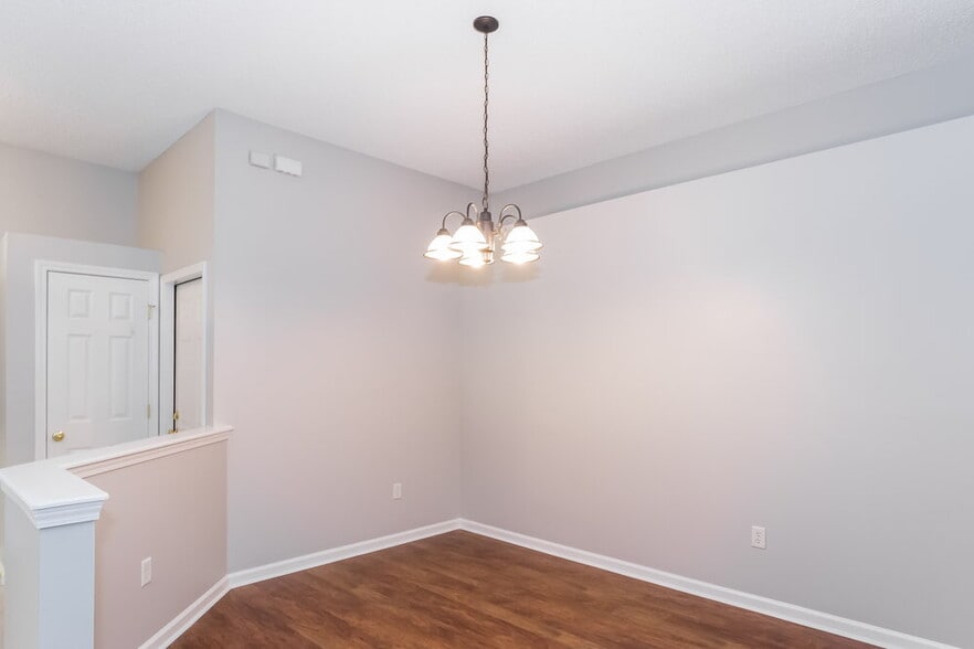 Building Photo - 3111 Brook Haven Ct