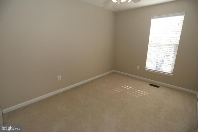 Building Photo - 214 Kirbys Landing Ct