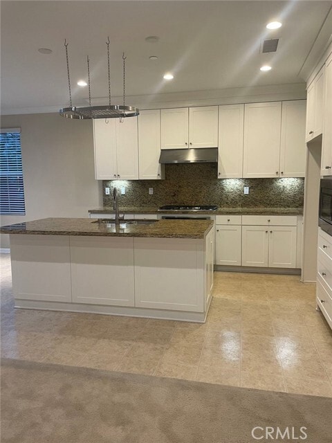 Building Photo - 72 Twin Flower