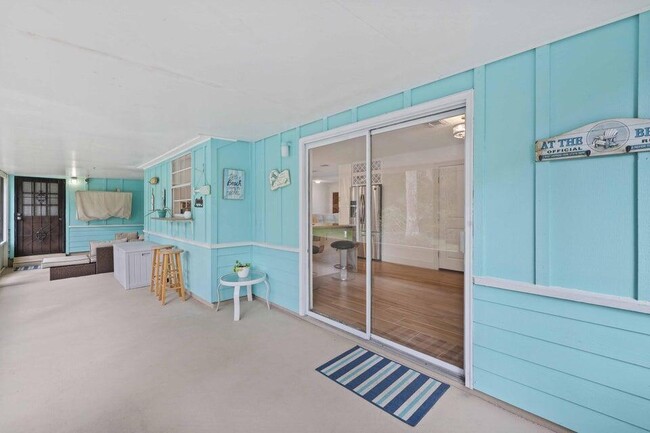 Building Photo - 5554 Hibiscus Rd