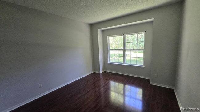 Building Photo - 41786 Primrose Dr