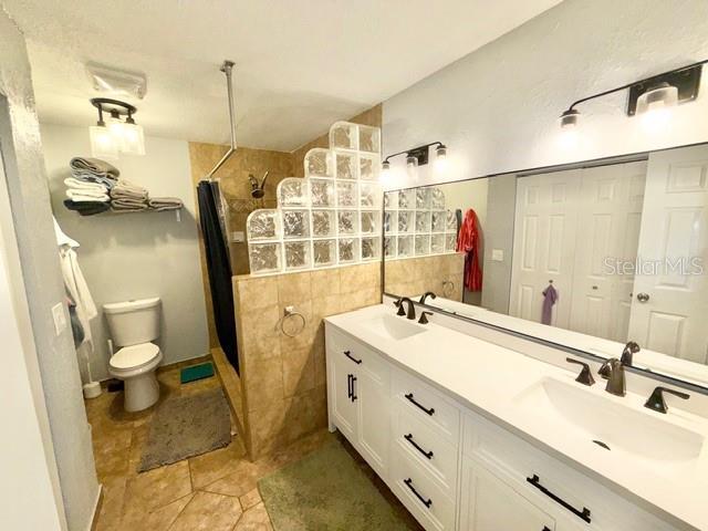 Building Photo - 219 Pebble Ct