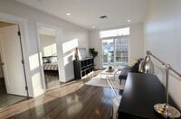 Building Photo - 434 McGrath Hwy