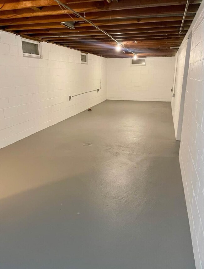 Building Photo - 3018 Chafin Ave