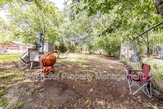 Building Photo - 2735 Pecan Valley Dr
