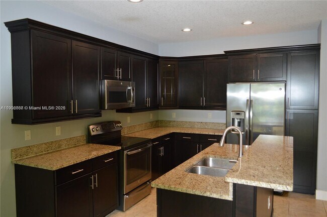 Building Photo - 5228 SW 77th Way