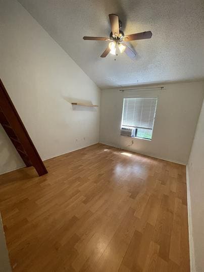 Building Photo - 512 Eberhart Ln