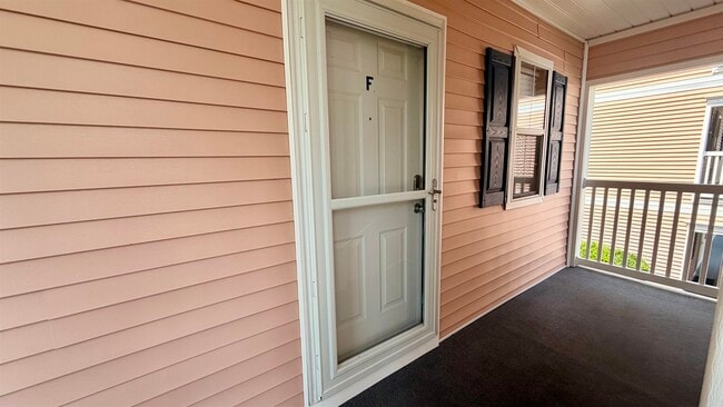 Building Photo - 638 Waterway Village Blvd