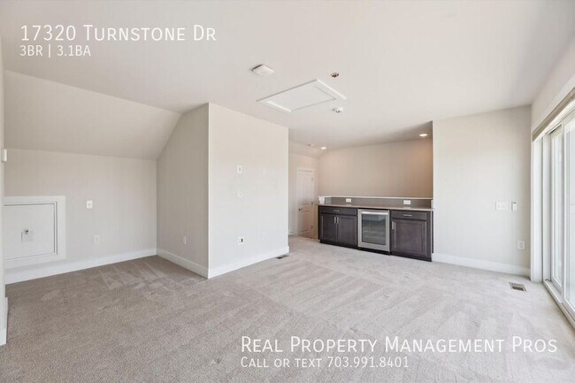 Building Photo - 17320 Turnstone Dr