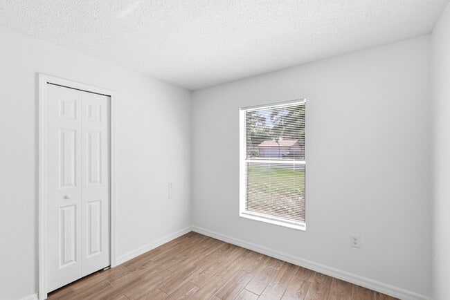 Building Photo - 30850 Cherokee Ave