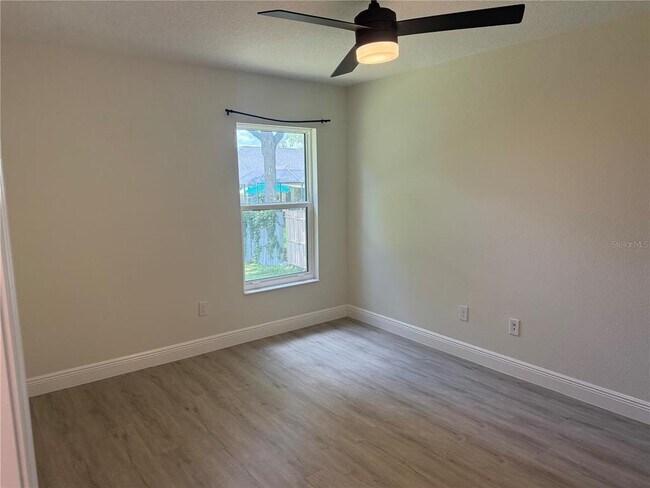 Building Photo - 16382 SE 83rd Ave