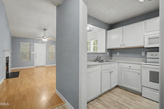 Building Photo - 5812 Gentle Wind Dr