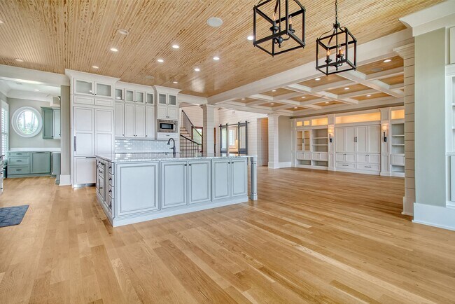 Building Photo - 4 Bedroom 4.5 Bath Home in Dunes West - Mt. Pleasant