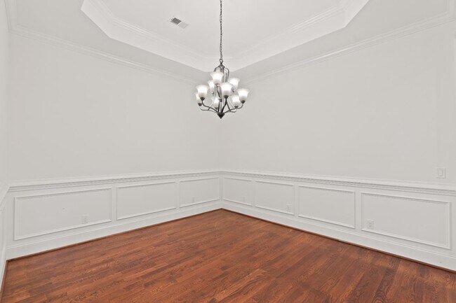 Building Photo - 213 Yellow Jasmine Dr