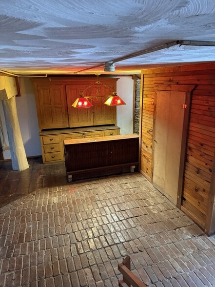 Basement, not heated - 15 Wabank Rd