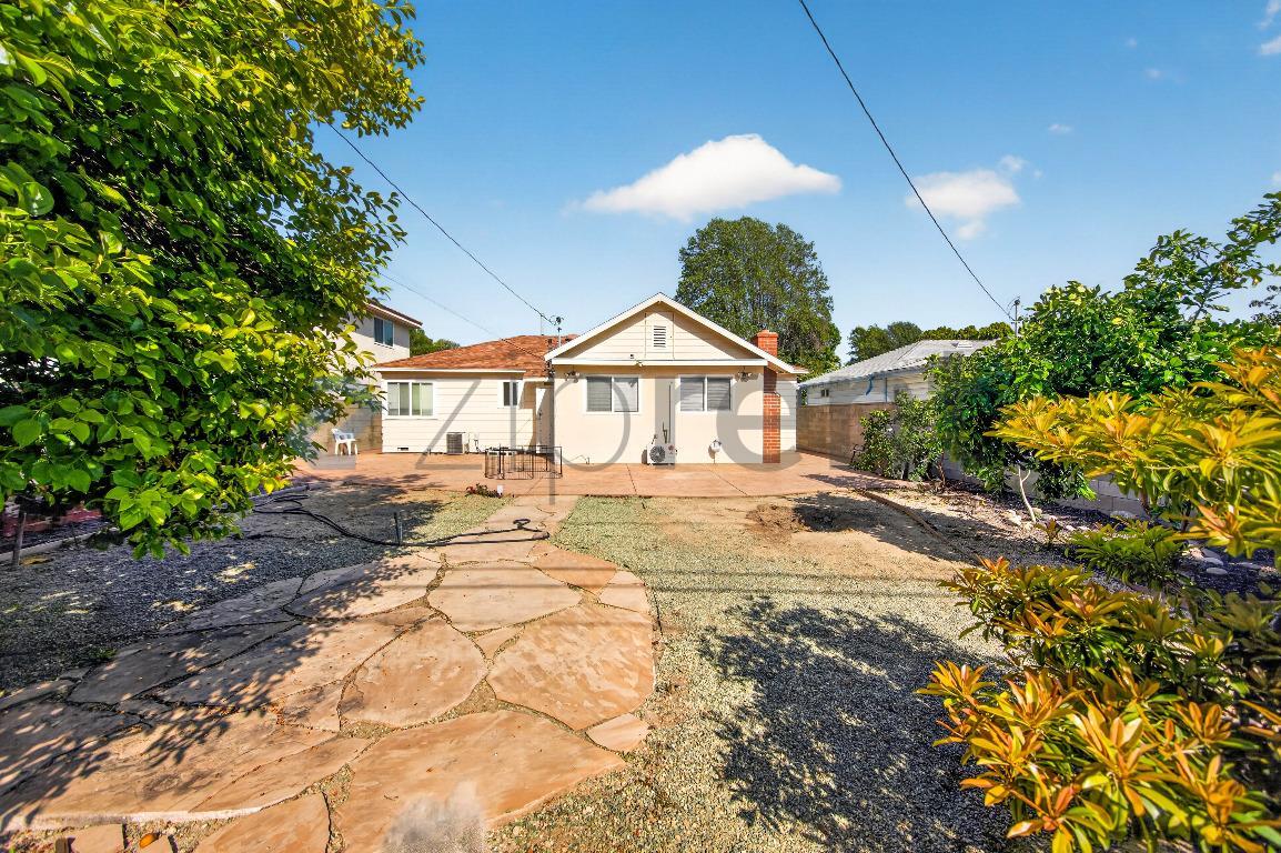 Building Photo - 2853 Doolittle Ave