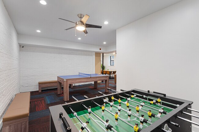 Building Photo - 1558.5 W Juneway Terrace