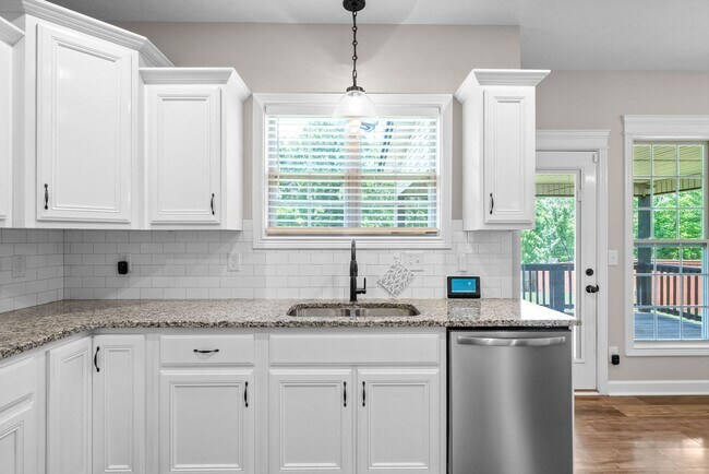 Building Photo - 1697 Ellie Piper Cir