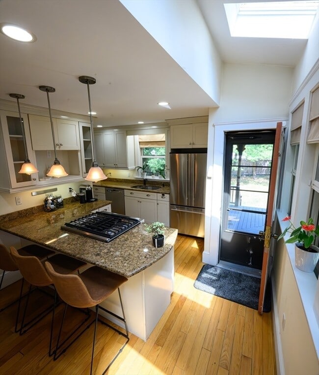 Building Photo - 4 Phillips Rd