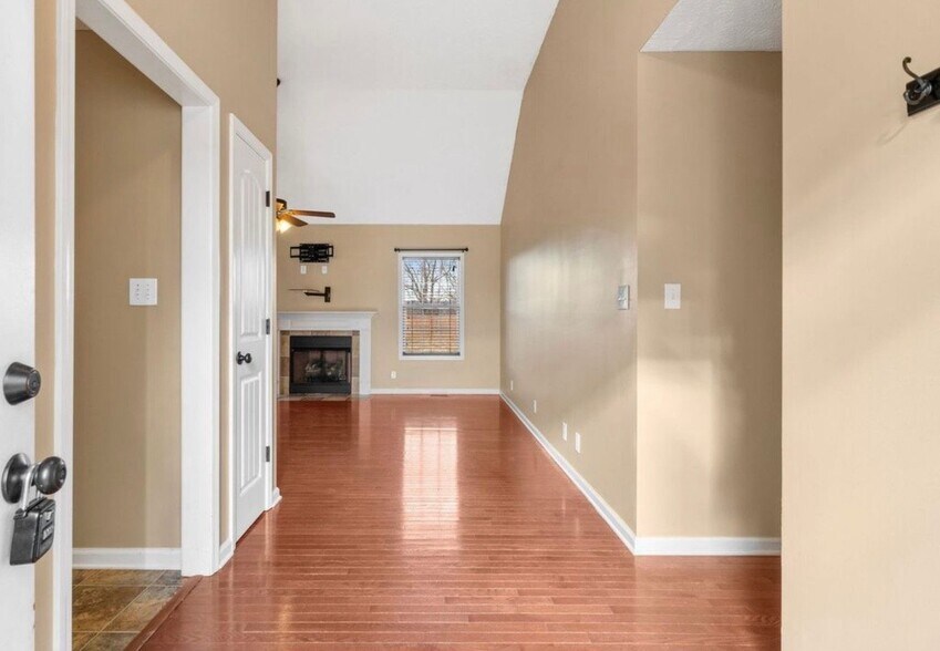 Building Photo - 1390 Whitt Ln