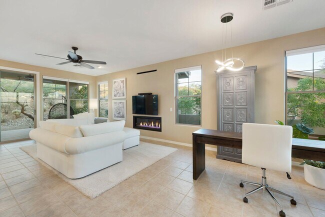 Building Photo - 11489 E Raintree Dr