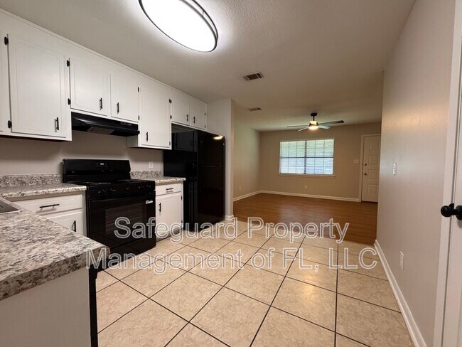 Building Photo - 4179 Ravenwood Dr