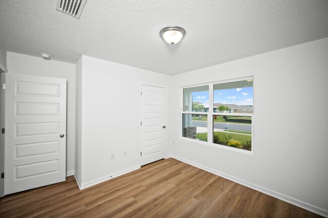 Building Photo - 1287 Hayward Lp